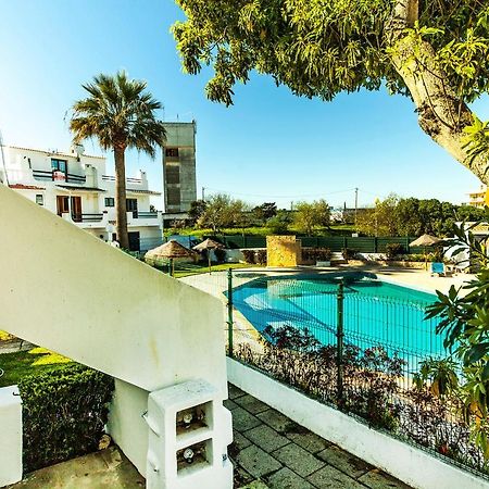 B20 - Sun And Pool Apartment Lagos Luaran gambar