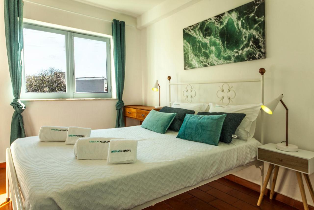 B20 - Sun And Pool Apartment Lagos Luaran gambar